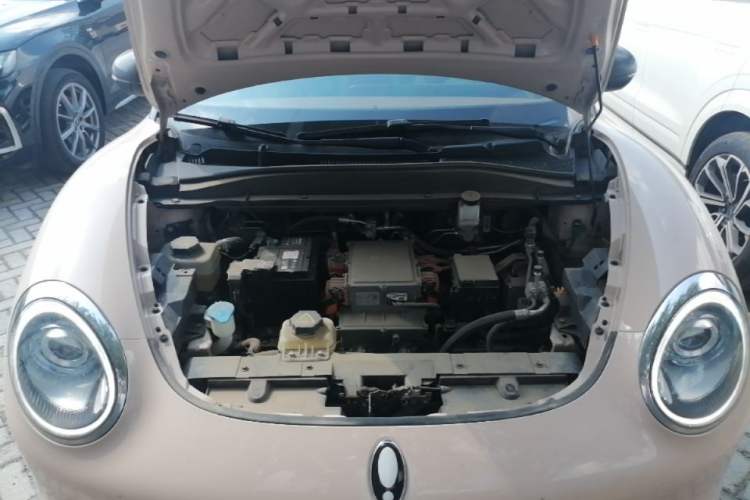 Used ORA Good Cat 2021 400km Standard Range Venus Edition Lithium-Ion Battery Engine Bay