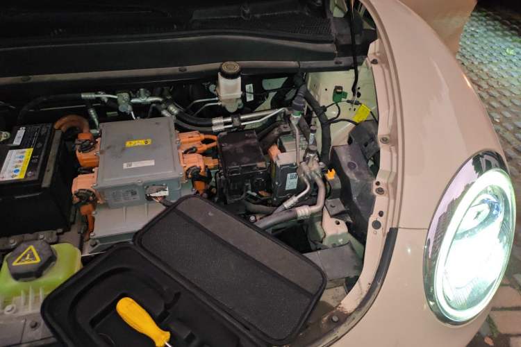 Used ORA Good Cat 2021 400km Standard Range Venus Edition Lithium Iron Phosphate Engine Bay Left