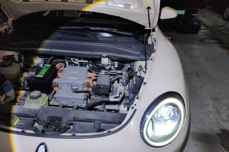 Used ORA Good Cat 2021 500km Long-Range Poseidon Edition Lithium-Ion Battery Engine Bay Left