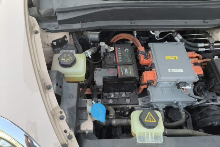 Used ORA Good Cat 2021 400km Standard Range Athena Edition Lithium-Ion Battery Engine Bay Right