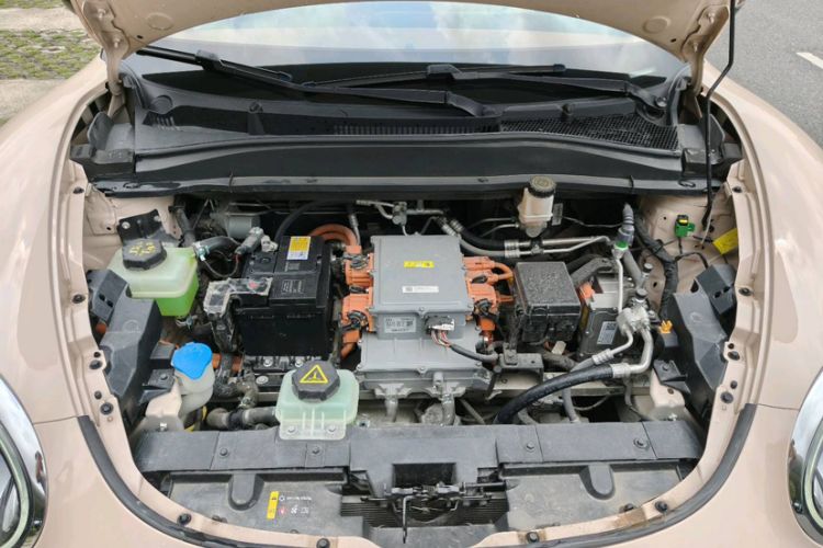 Used ORA Good Cat 2021 400km Standard Range Athena Edition Lithium-Ion Battery Engine Bay