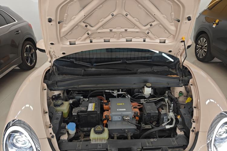 Used ORA Good Cat 2021 400km Standard Range Athena Edition Lithium-Ion Battery Engine Bay