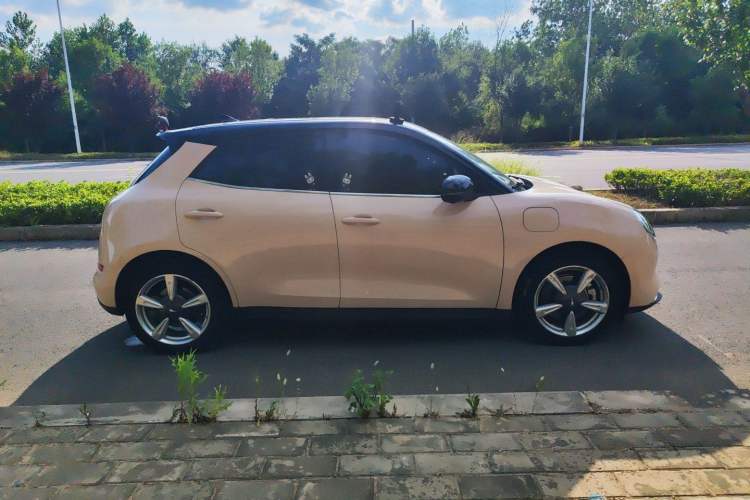 Used ORA Good Cat 2021 400km Standard Range Venus Edition Lithium-Ion Battery Exterior 2