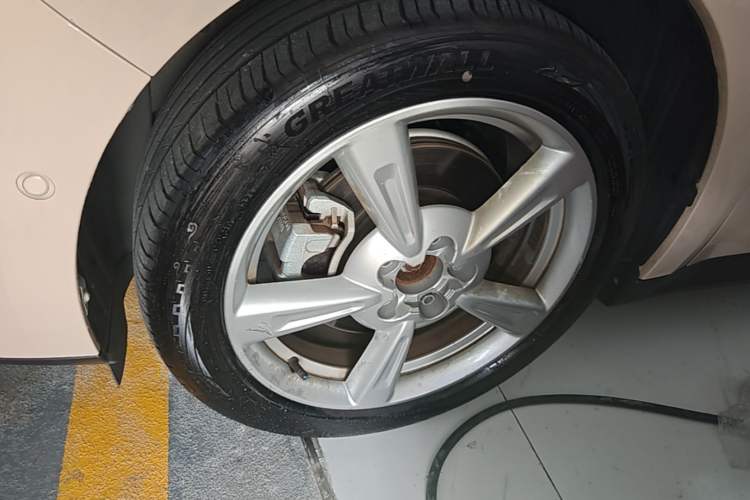 Used ORA Good Cat 2021 400km Standard Range Business Edition Lithium-Ion Battery Exterior 4