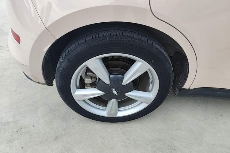 Used ORA Good Cat 2021 400km Standard Range Venus Edition Lithium-Ion Battery Exterior 5