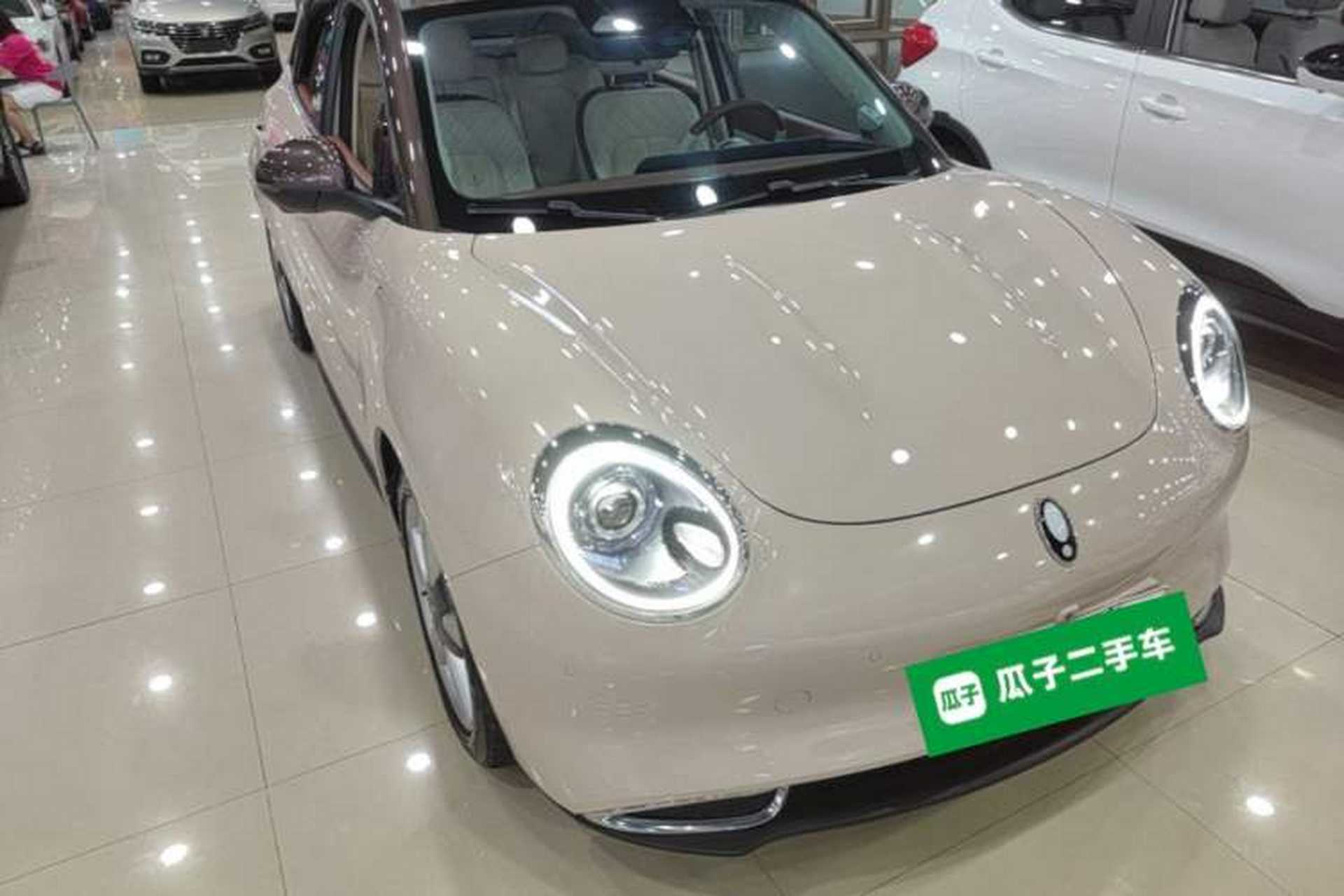 Used ORA Good Cat 2021 500km Long-Range Poseidon Edition Lithium-Ion Battery Front Right 45 Deg