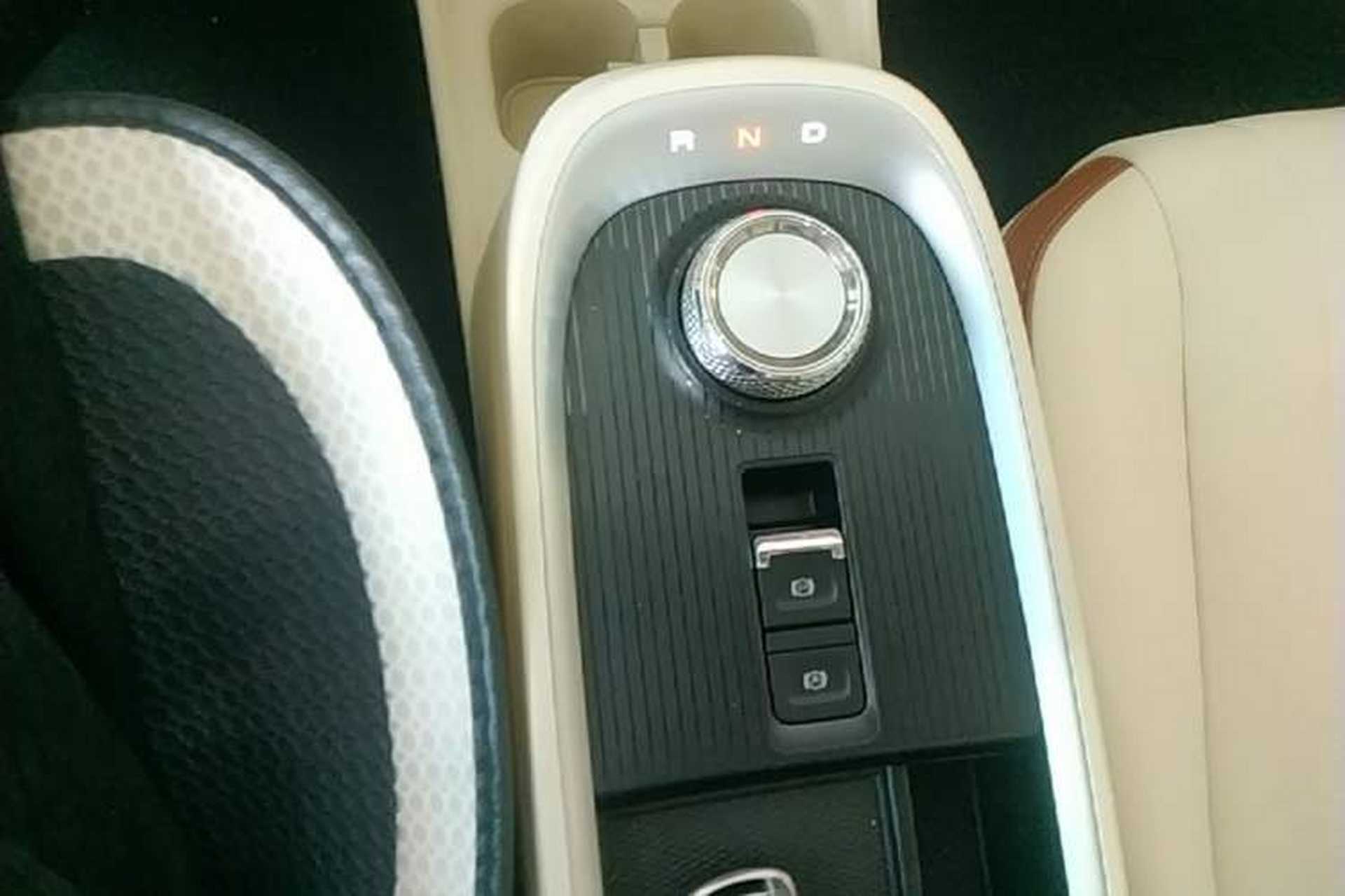Used ORA Good Cat 2021 400km Standard Range Athena Edition Lithium-Ion Battery Gear Lever