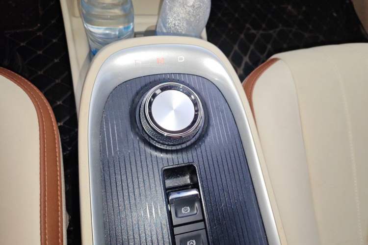 Used ORA Good Cat 2021 400km Standard Range Venus Edition Lithium Iron Phosphate Gear Lever