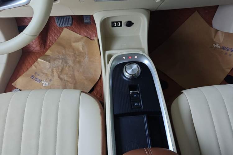 Used ORA Good Cat 2021 400km Standard Range Athena Edition Lithium-Ion Battery Gear Lever