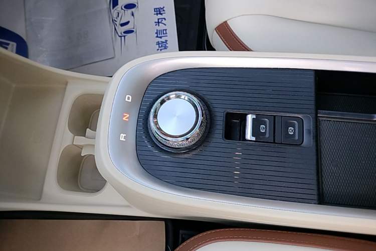 Used ORA Good Cat 2021 500km Long-Range Poseidon Edition Lithium-Ion Battery Gear Lever