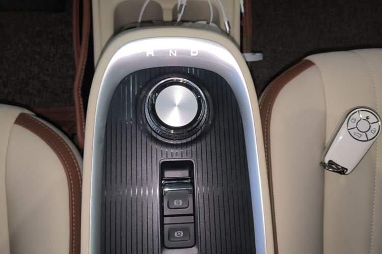 Used ORA Good Cat 2021 400km Standard Range Athena Edition Lithium Iron Phosphate Gear Lever