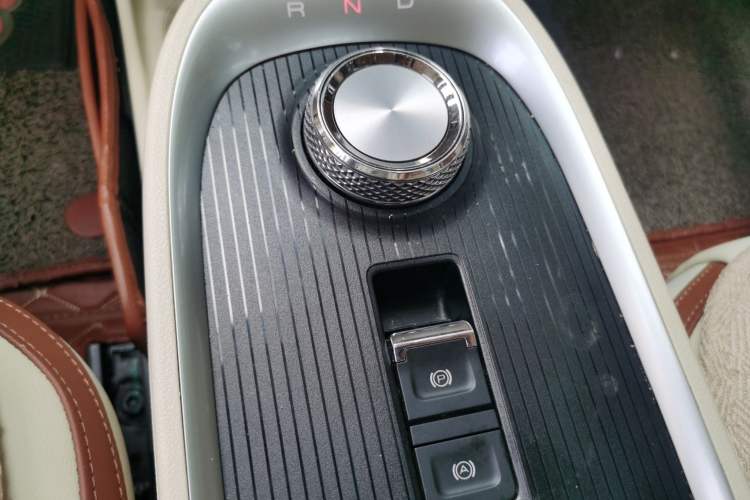 Used ORA Good Cat 2021 500km Long-Range Apollo Edition Ternary Lithium Gear Lever