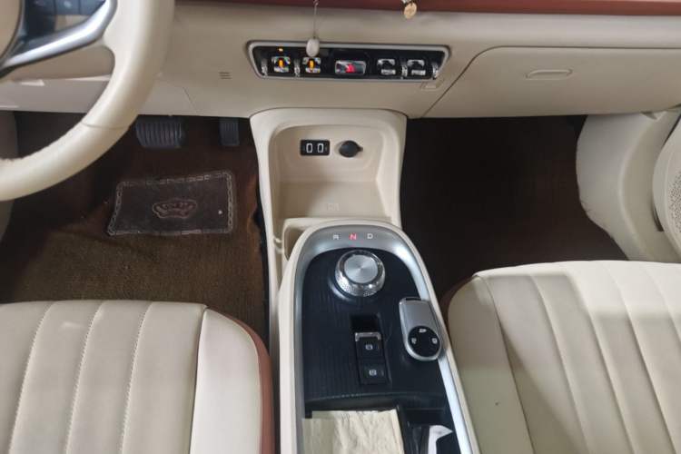 Used ORA Good Cat 2021 400km Standard Range Athena Edition Lithium-Ion Battery Gear Lever