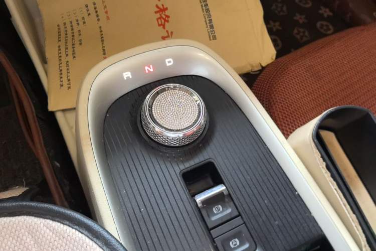 Used ORA Good Cat 2021 400km Standard Range Athena Edition Lithium-Ion Battery Gear Lever