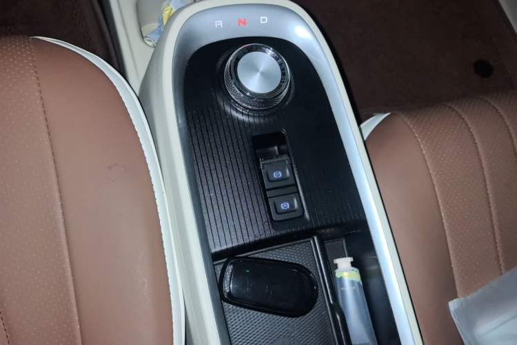 Used ORA Good Cat 2021 400km Standard Range Venus Edition Lithium-Ion Battery Gear Lever