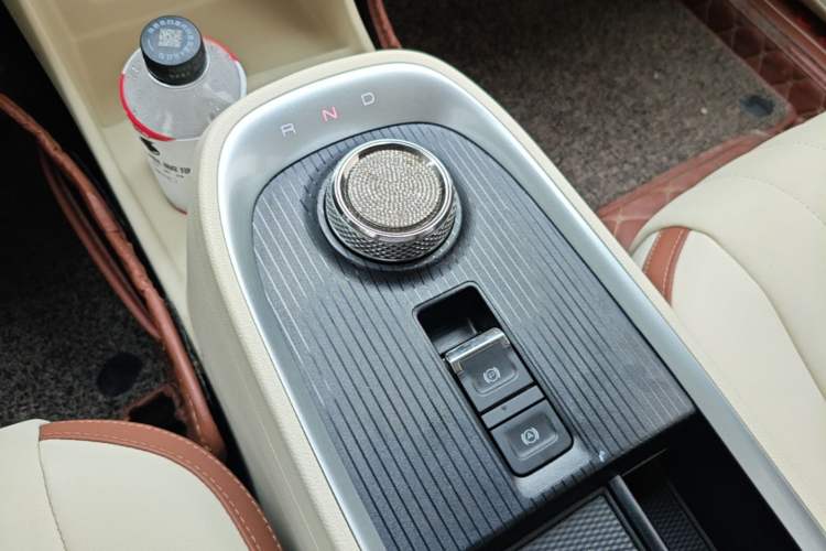 Used ORA Good Cat 2021 400km Standard Range Venus Edition Lithium-Ion Battery Gear Lever