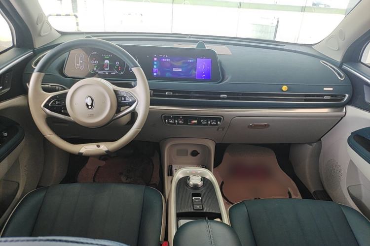 Used ORA Good Cat 2021 400km Standard Range Venus Edition Lithium-Ion Battery Center Console