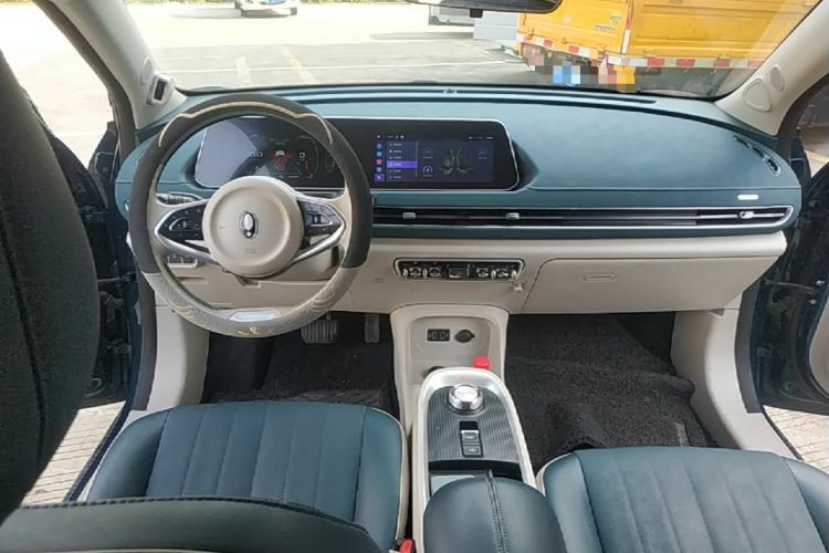Used ORA Good Cat 2021 400km Standard Range Athena Edition Lithium Iron Phosphate Center Console