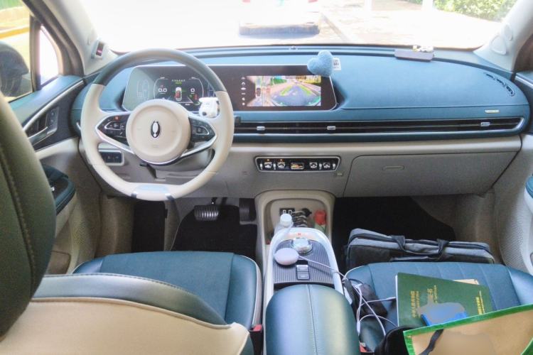 Used ORA Good Cat 2021 400km Standard Range Business Edition Lithium-Ion Battery Center Console