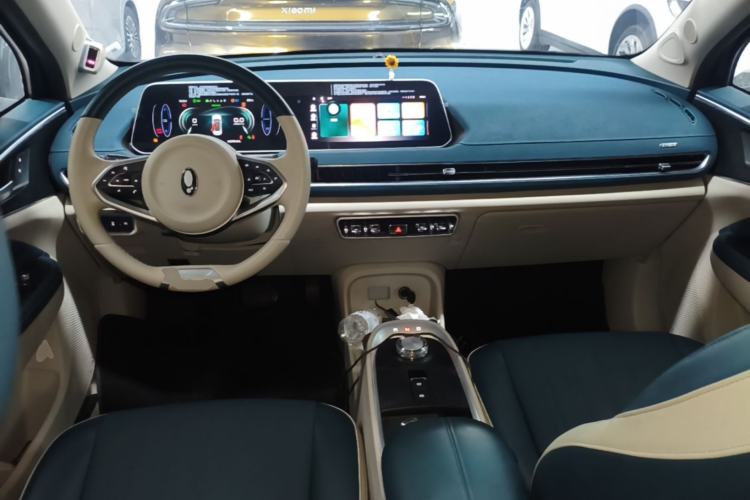 Used ORA Good Cat 2021 400km Standard Range Venus Edition Lithium Iron Phosphate Center Console