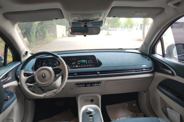 Used ORA Good Cat 2021 400km Standard Range Athena Edition Lithium-Ion Battery Center Console