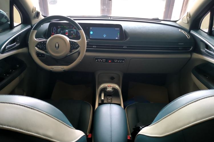 Used ORA Good Cat 2021 400km Standard Range Athena Edition Lithium-Ion Battery Center Console