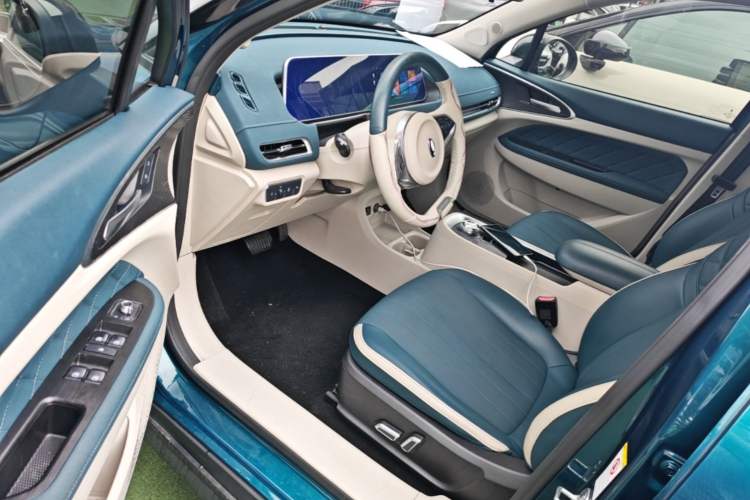 Used ORA Good Cat 2021 500km Long-Range Poseidon Edition Lithium-Ion Battery Driver Seat