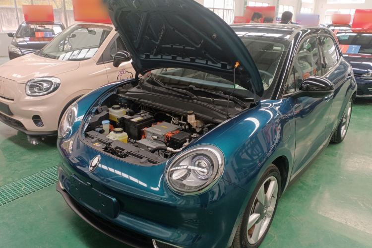 Used ORA Good Cat 2021 400km Standard Range Athena Edition Lithium-Ion Battery Engine Bay