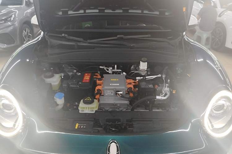 Used ORA Good Cat 2021 400km Standard Range Venus Edition Lithium-Ion Battery Engine Bay
