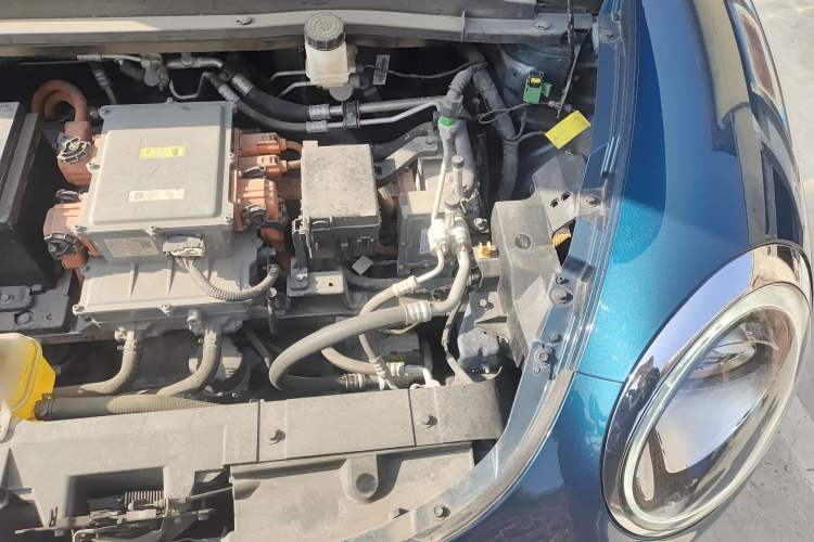 Used ORA Good Cat 2021 400km Standard Range Venus Edition Lithium-Ion Battery Engine Bay Left