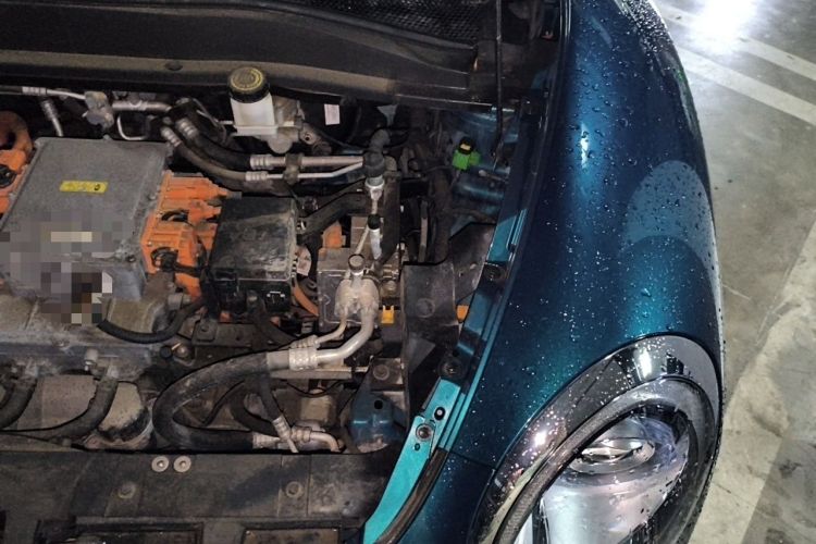 Used ORA Good Cat 2021 400km Standard Range Venus Edition Lithium-Ion Battery Engine Bay Left