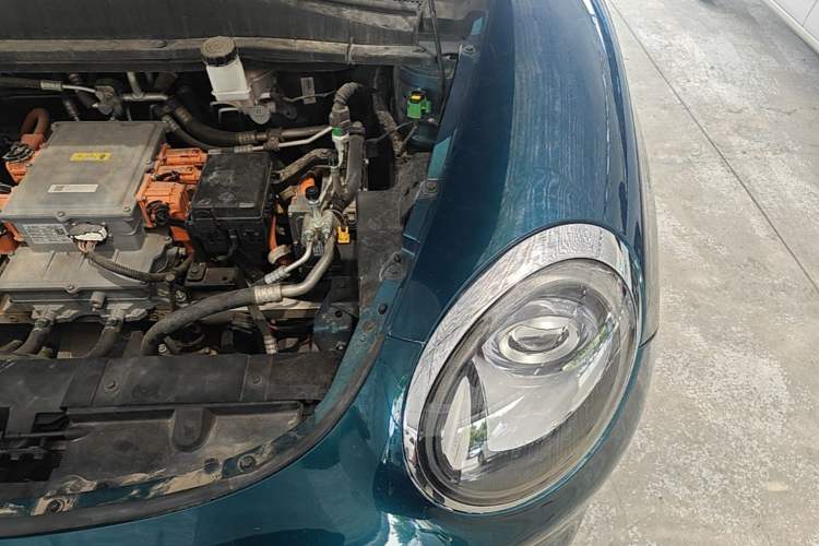 Used ORA Good Cat 2021 400km Standard Range Athena Edition Lithium-Ion Battery Engine Bay Left