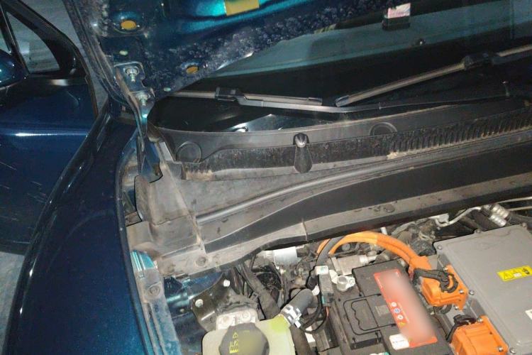 Used ORA Good Cat 2021 400km Standard Range Venus Edition Lithium-Ion Battery Engine Bay Right