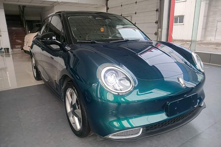 Used ORA Good Cat 2021 400km Standard Range Athena Edition Lithium-Ion Battery Front Right 45 Deg