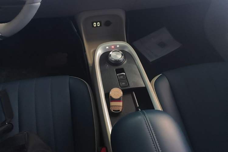 Used ORA Good Cat 2021 400km Standard Range Athena Edition Lithium-Ion Battery Gear Lever