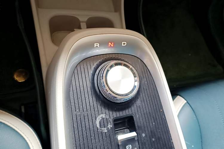 Used ORA Good Cat 2021 500km Long-Range Poseidon Edition Lithium-Ion Battery Gear Lever