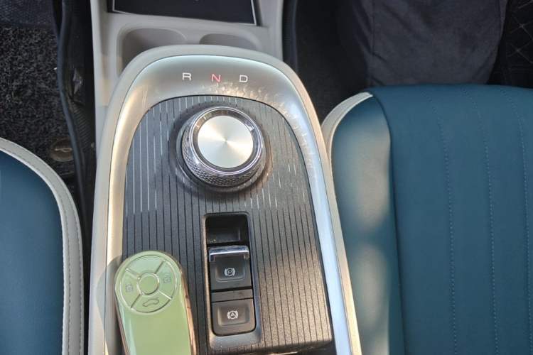 Used ORA Good Cat 2021 400km Standard Range Athena Edition Lithium-Ion Battery Gear Lever