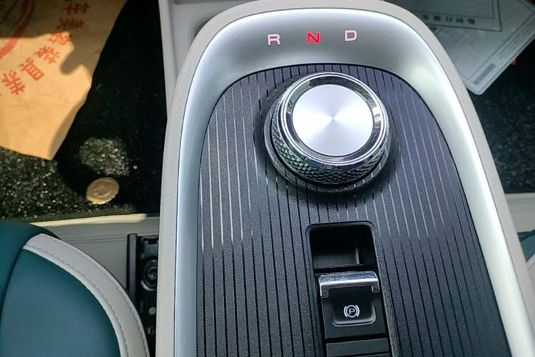 Used ORA Good Cat 2021 400km Standard Range Business Edition Lithium-Ion Battery Gear Lever