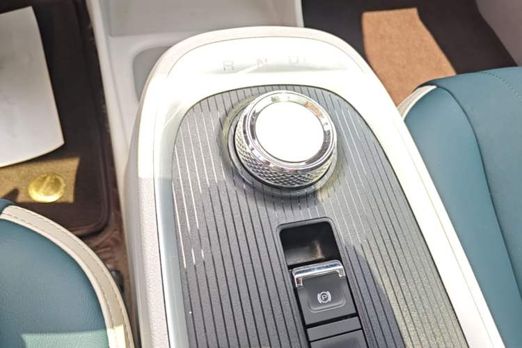 Used ORA Good Cat 2021 400km Standard Range Venus Edition Lithium Iron Phosphate Gear Lever