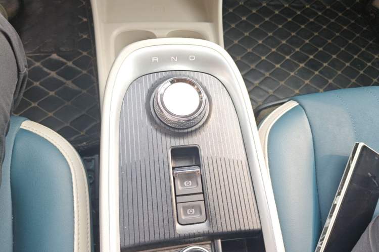 Used ORA Good Cat 2021 500km Long-Range Poseidon Edition Lithium-Ion Battery Gear Lever