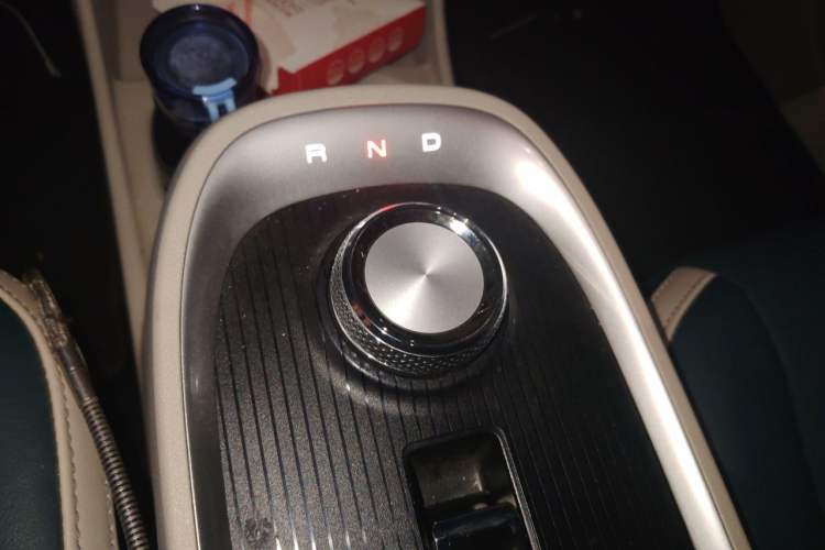 Used ORA Good Cat 2021 400km Standard Range Athena Edition Lithium-Ion Battery Gear Lever