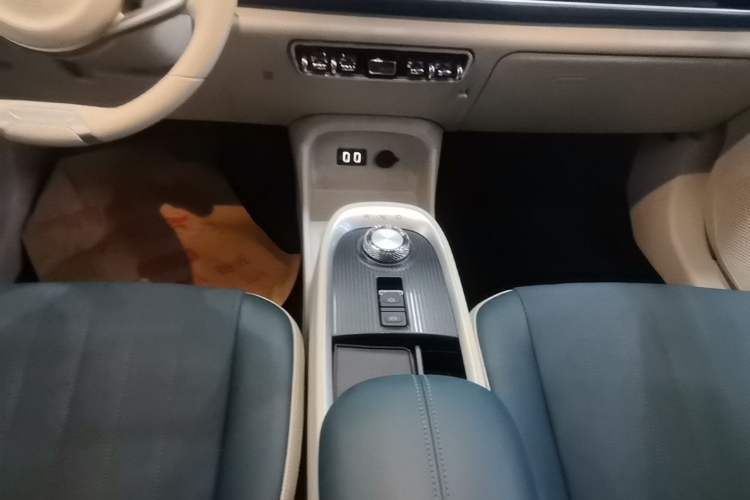 Used ORA Good Cat 2021 400km Standard Range Venus Edition Lithium Iron Phosphate Gear Lever