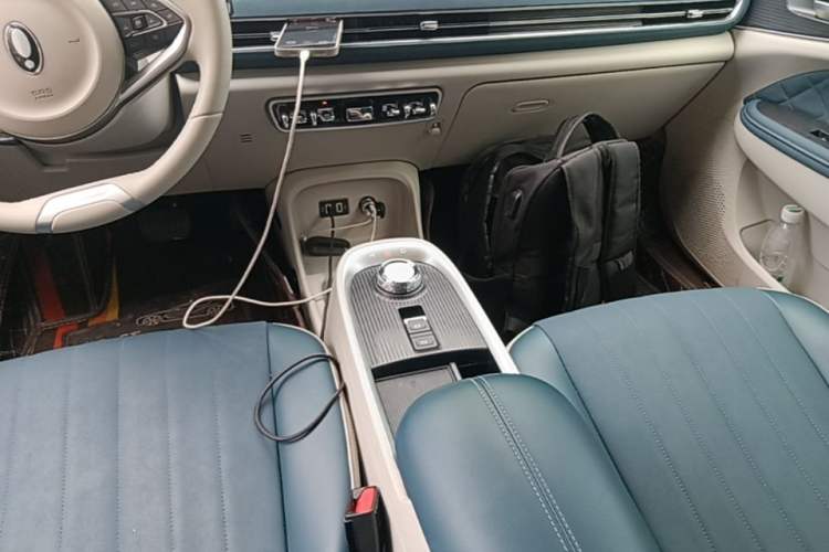 Used ORA Good Cat 2021 400km Standard Range Muse Edition Lithium-Ion Battery Gear Lever