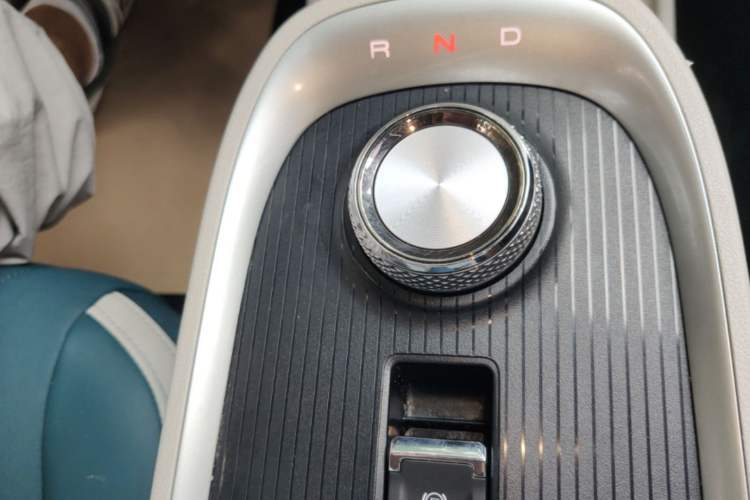 Used ORA Good Cat 2021 400km Standard Range Athena Edition Lithium-Ion Battery Gear Lever