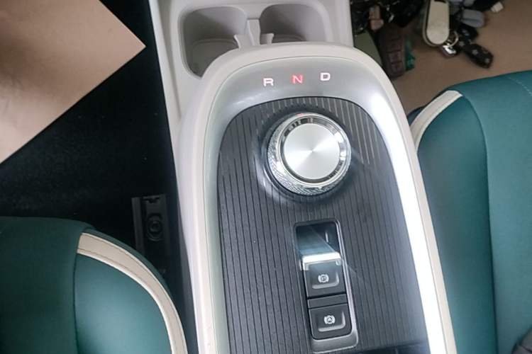 Used ORA Good Cat 2021 400km Standard Range Athena Edition Lithium-Ion Battery Gear Lever
