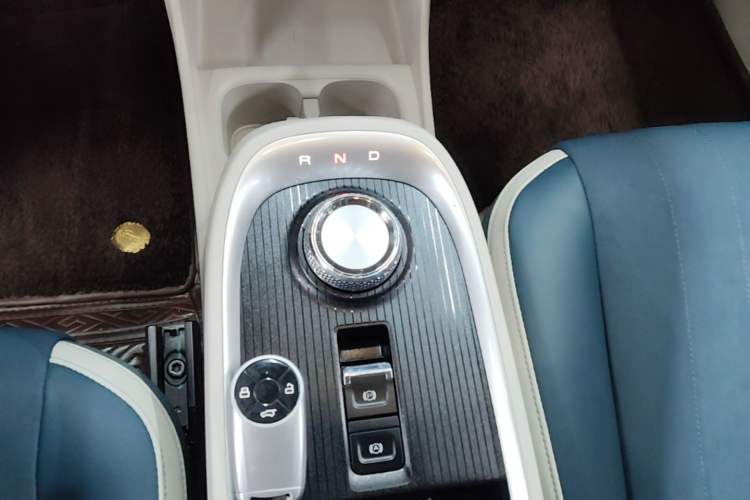 Used ORA Good Cat 2021 400km Standard Range Athena Edition Lithium-Ion Battery Gear Lever