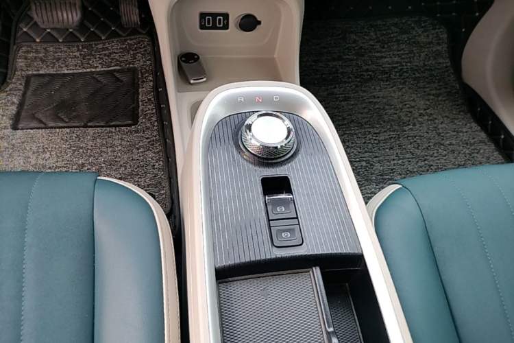 Used ORA Good Cat 2021 400km Standard Range Venus Edition Lithium-Ion Battery Gear Lever
