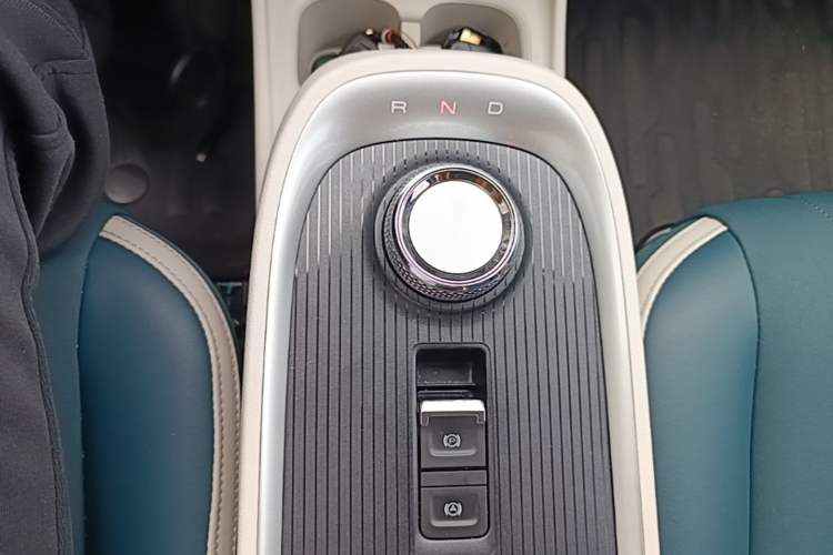 Used ORA Good Cat 2021 400km Standard Range Athena Edition Lithium-Ion Battery Gear Lever