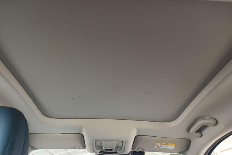 Used ORA Good Cat 2021 400km Standard Range Venus Edition Lithium Iron Phosphate Headliner