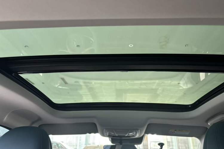 Used ORA Good Cat 2021 400km Standard Range Venus Edition Lithium-Ion Battery Headliner